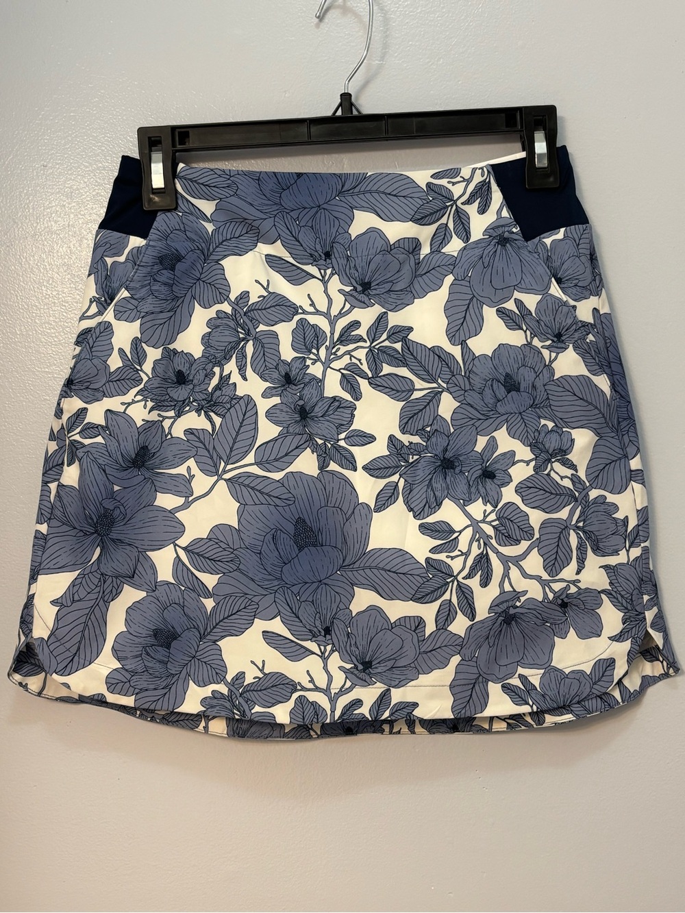 Walter Hagen Performance Golf Sculpt Skort Blue Floral Blooms Mid Blue Size XS
